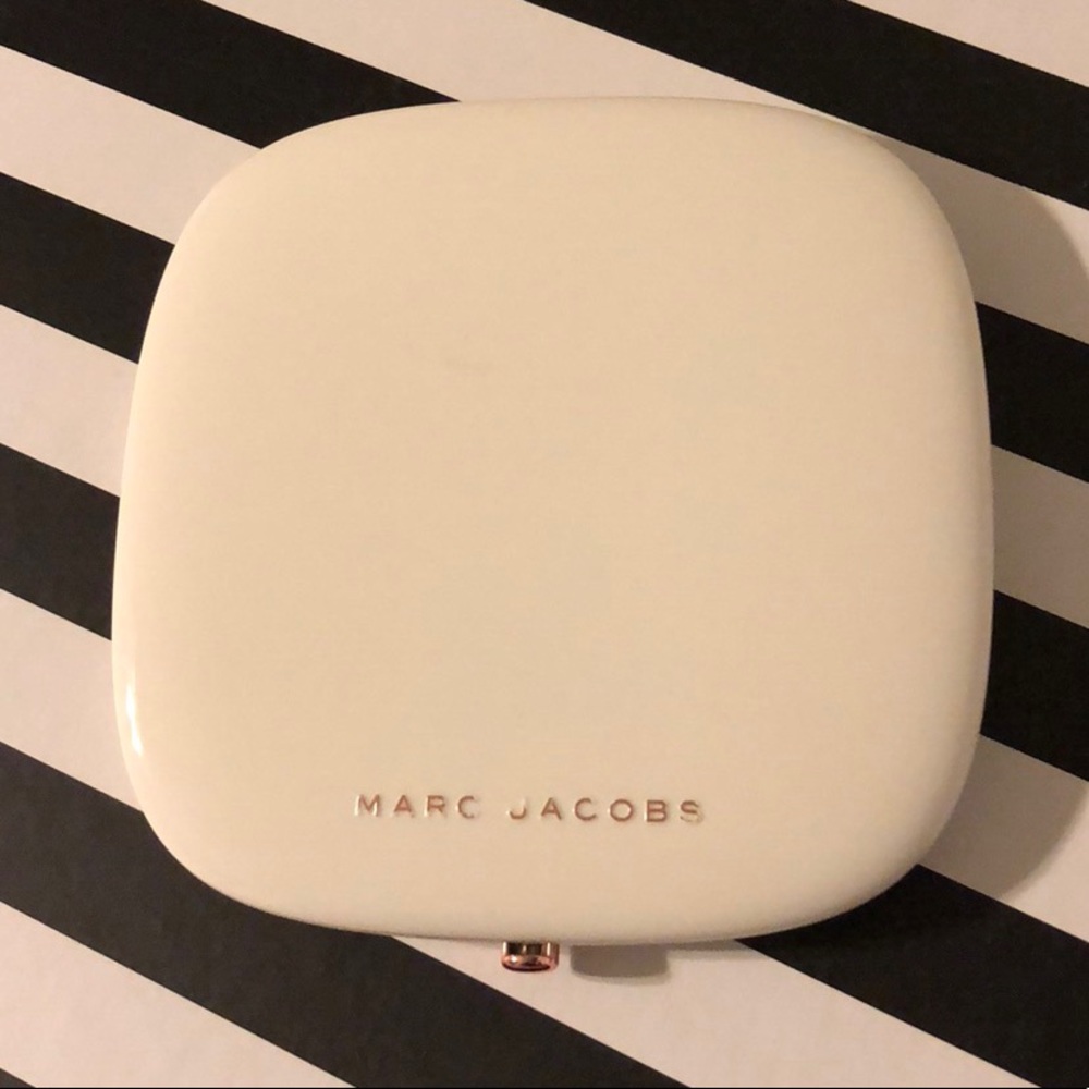 MARC JACOBS Coconut Fantasy OMega Bronzer